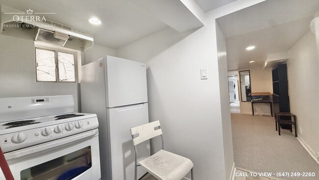 498 Quebec Av in Toronto, ON - Building Photo - Building Photo