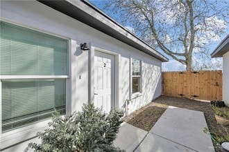 17 E Mayfair St in Edinburg, TX - Building Photo - Building Photo