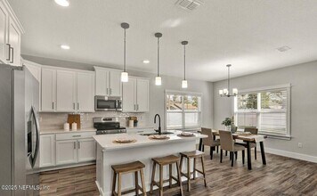 1328 6th Ave N in Jacksonville Beach, FL - Building Photo - Building Photo