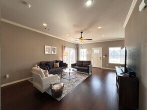 3807 W Pawnee Rd in Rogers, AR - Building Photo - Building Photo