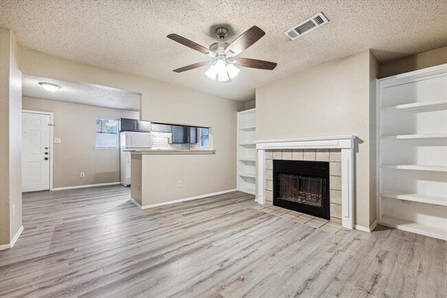 property at 2810 Jadewood Ct