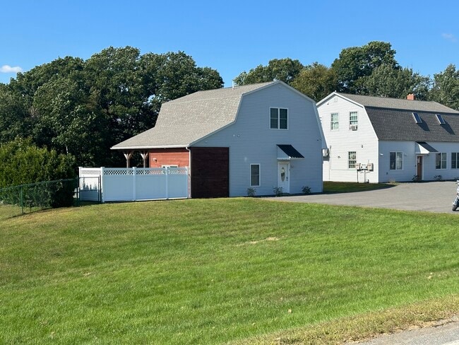 524 W River Rd, Unit 3