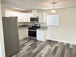 203 Gallagher Ave in Yerington, NV - Building Photo - Building Photo