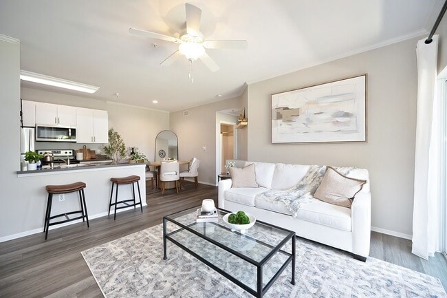 Eagle Glen Apartments