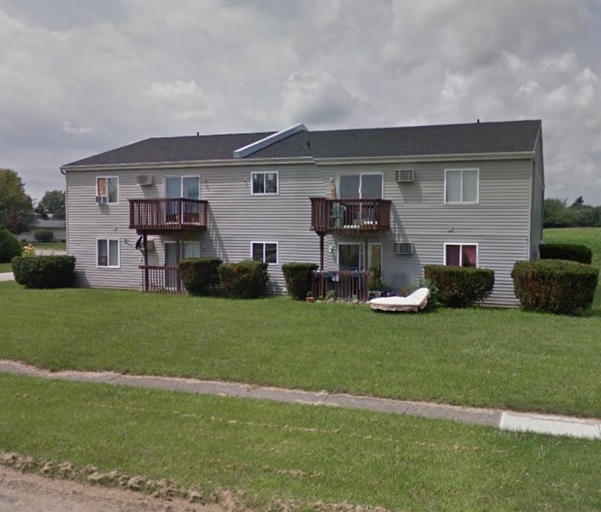 178 Brunswick Dr in Elyria, OH - Foto de edificio