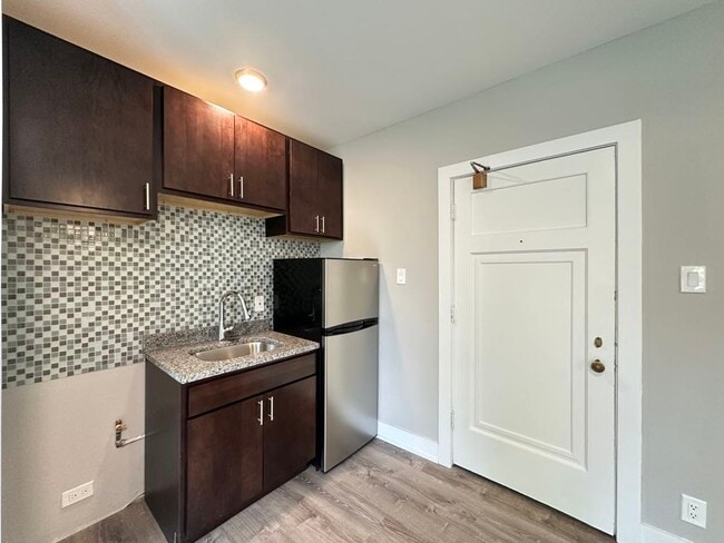 4551 N Damen Ave in Chicago, IL - Building Photo - Building Photo