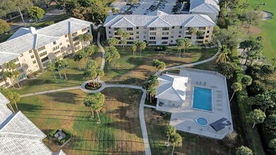 3501 Village Blvd in West Palm Beach, FL - Foto de edificio - Building Photo