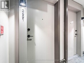 8020 Derry Rd in Milton, ON - Building Photo - Building Photo