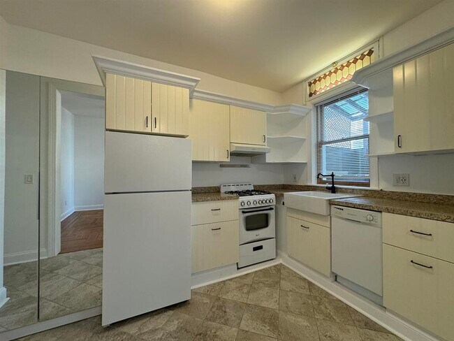 property at 445 Monmouth St