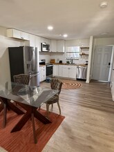 2907 Woodrich Dr, Unit A in Tallahassee, FL - Building Photo - Building Photo