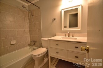 237 Moorefield Dr in Matthews, NC - Building Photo - Building Photo