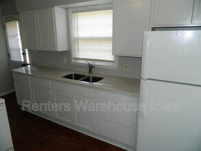 1145 65th St in Windsor Heights, IA - Building Photo - Building Photo