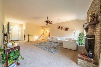 285 Steeplechase Dr in Penn Laird, VA - Foto de edificio - Building Photo