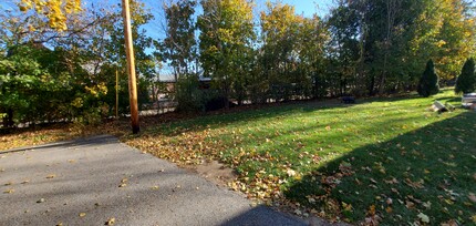 17 Dartmouth St, Unit 17 in Exeter, NH - Building Photo - Building Photo
