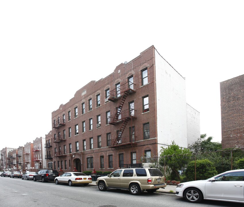 456 E 94th St in Brooklyn, NY - Building Photo