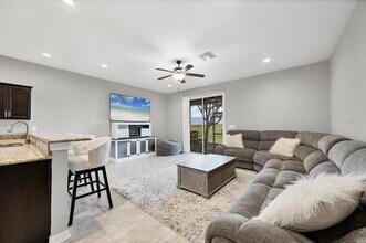 1314 Grantham Dr in Sarasota, FL - Building Photo - Building Photo