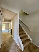 23 Bussing Ct in Timonium, MD - Foto de edificio - Building Photo