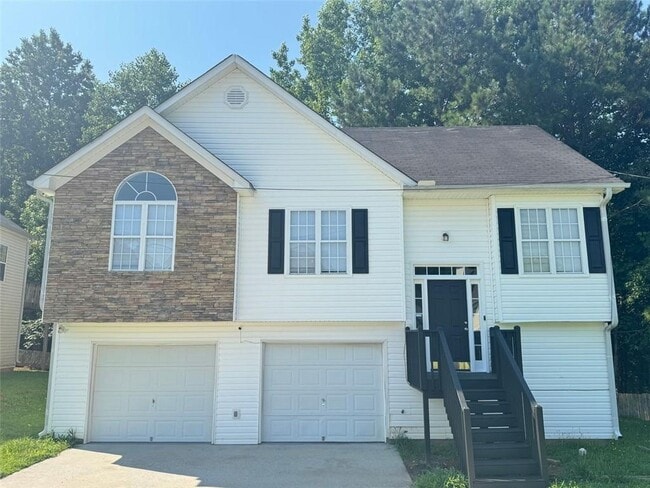 4044 Robin Cir in College Park, GA - Building Photo - Building Photo