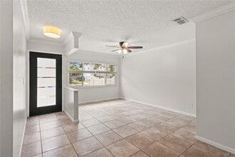 7021 Blossom Ave in Tampa, FL - Foto de edificio - Building Photo