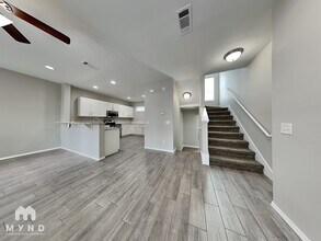 122 E Sycamore St in Fayetteville, AR - Building Photo - Building Photo