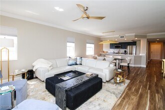 35 Bluebill Ave in Naples, FL - Building Photo - Building Photo