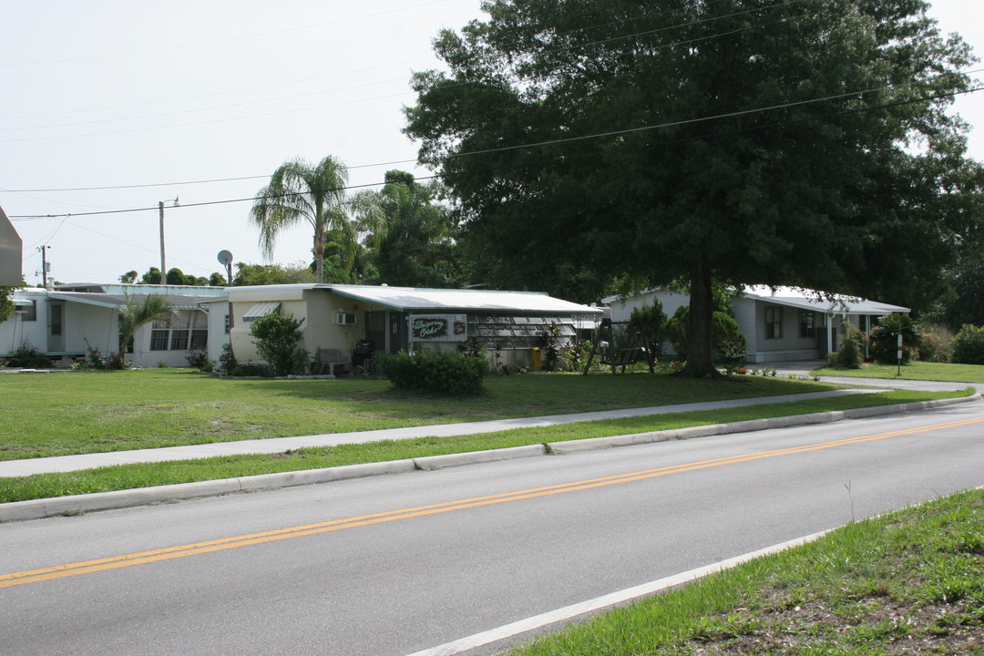 Townsley Estates in Lakeland, FL - Foto de edificio