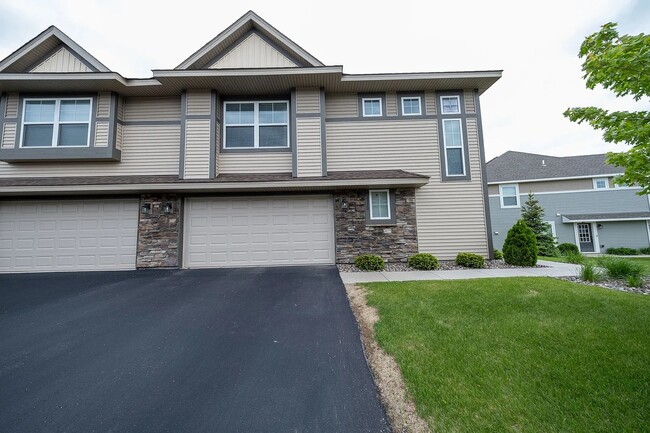 property at 3320 Lakewood Trl