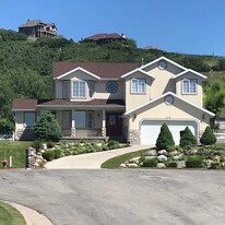 1112 Duffer Cir in North Salt Lake, UT - Building Photo