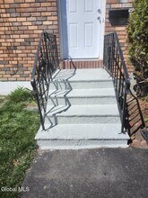 285 Mt Hope Dr in Albany, NY - Building Photo - Building Photo