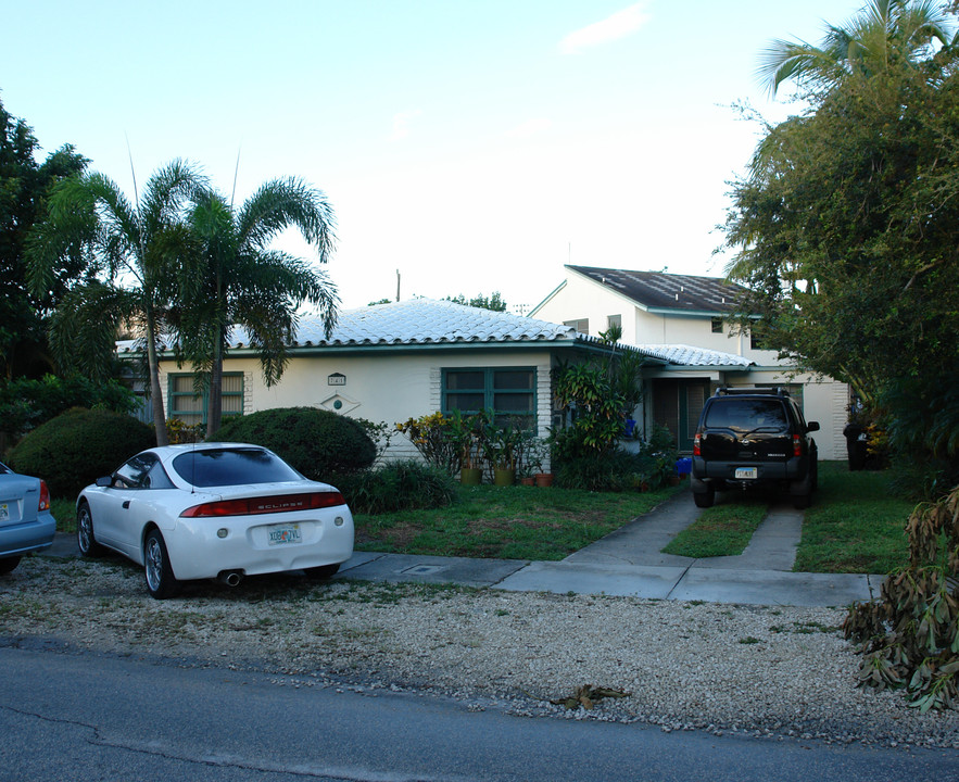 741 NE 16th Ave in Fort Lauderdale, FL - Foto de edificio