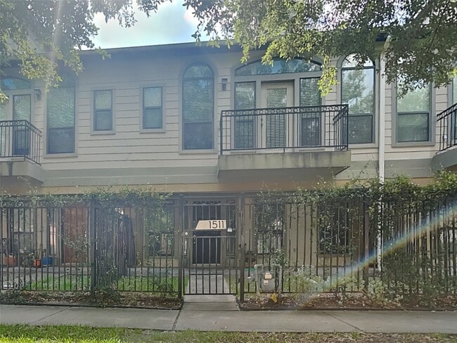 property at 1511 Paige St