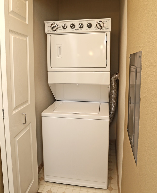 Lake Susan Apartments