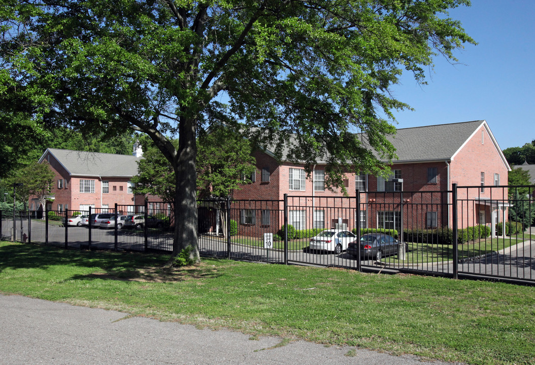 Town Village Audubon Park in Memphis, TN - Building Photo