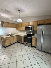 915 Burlwood St in Brandon, FL - Building Photo - Building Photo