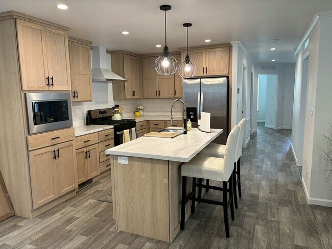 521 Cimarron in Lake Elmo, MN - Building Photo - Building Photo