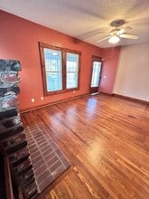 923 E Hillcrest Dr, Unit 2 in Johnson City, TN - Building Photo - Building Photo