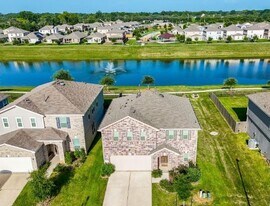 4930 Lucky Fawn Ln in Richmond, TX - Building Photo