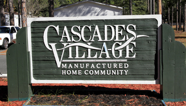 Cascade Village in Tallahassee, FL - Building Photo - Building Photo