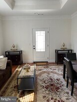 7403 Dickenson St in Springfield, VA - Building Photo