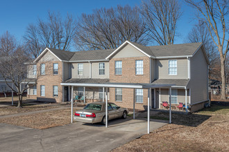 Town Square Apartments in Bentonville, AR - Building Photo - Building Photo