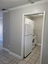 2241 Euclid Ave in Ft. Myers, FL - Building Photo - Building Photo