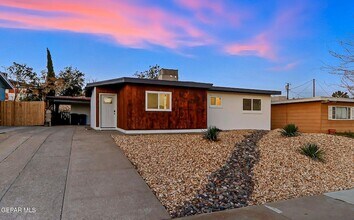 6251 Arapaho Rd in El Paso, TX - Building Photo - Building Photo
