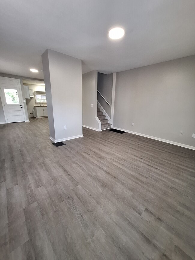 326 Washington St in Latrobe, PA - Foto de edificio - Building Photo