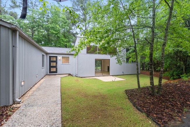 property at 916 Rays Bridge Rd