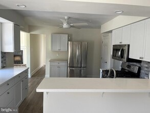 115 Carrie Ln in Phoenixville, PA - Foto de edificio - Building Photo