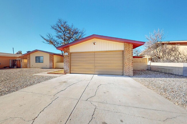 7205 Pecos Trail NW in Albuquerque, NM - Building Photo - Building Photo