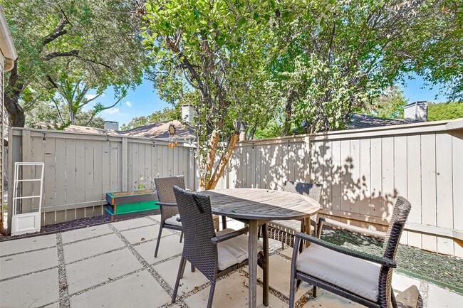 1422 Chardonnay Dr in Houston, TX - Building Photo - Building Photo