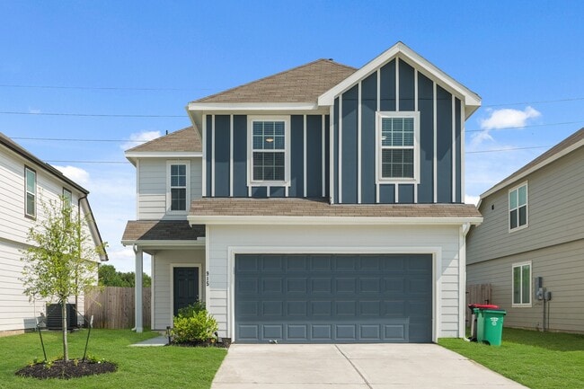 property at 915 Luke Darrell Dr