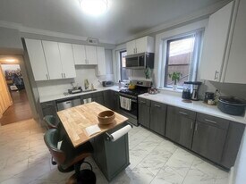 60 Longwood Ave, Unit 1 in Brookline, MA - Building Photo