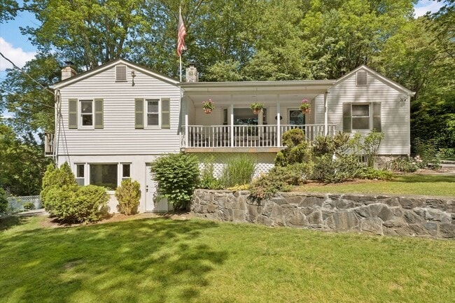 property at 13 Split Rock Rd